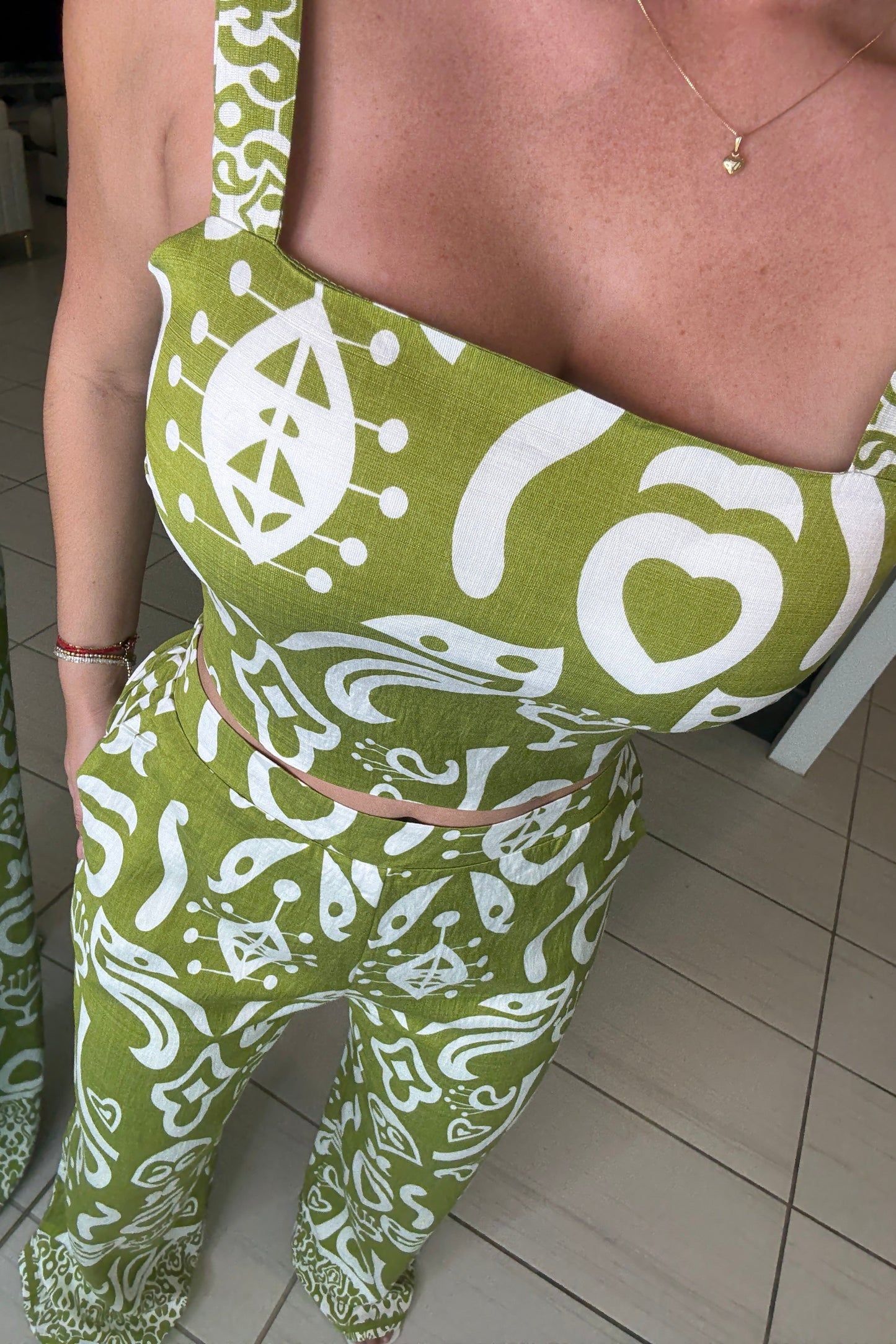 Abstract Muse Abstract Green Pants Set