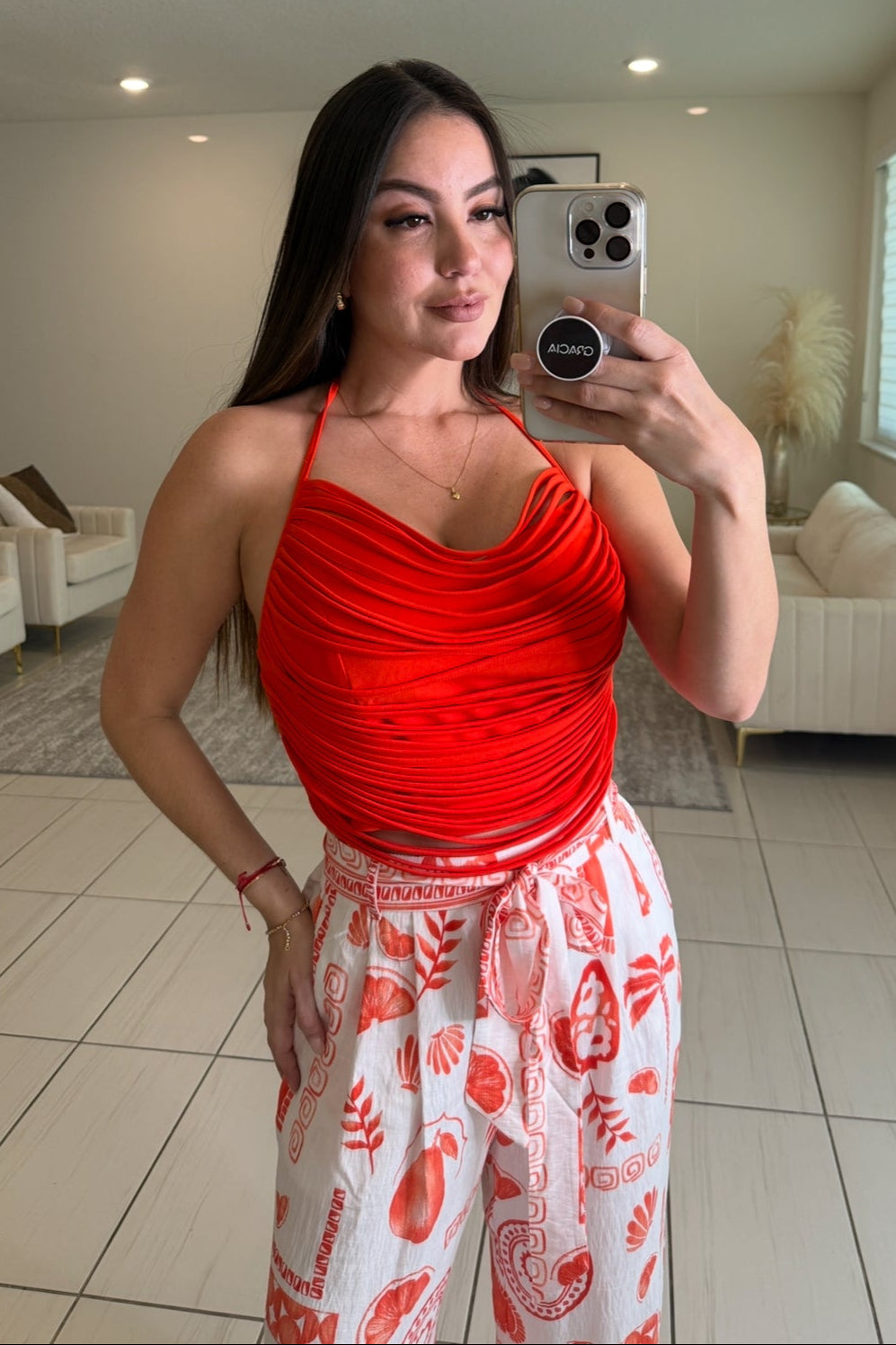 Horizontal Fringes Red Top
