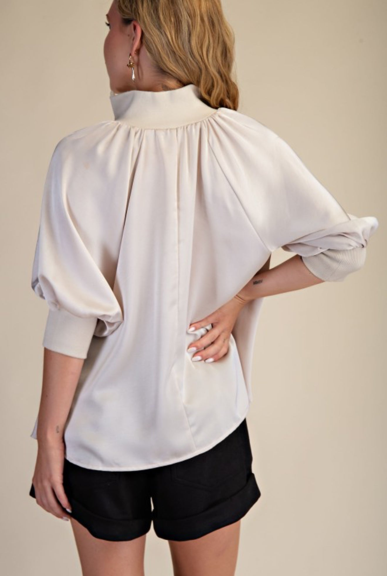 Mock Nek Band Puff Beige Top