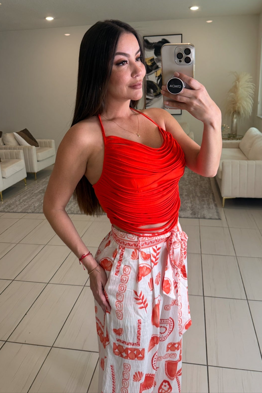 Horizontal Fringes Red Top
