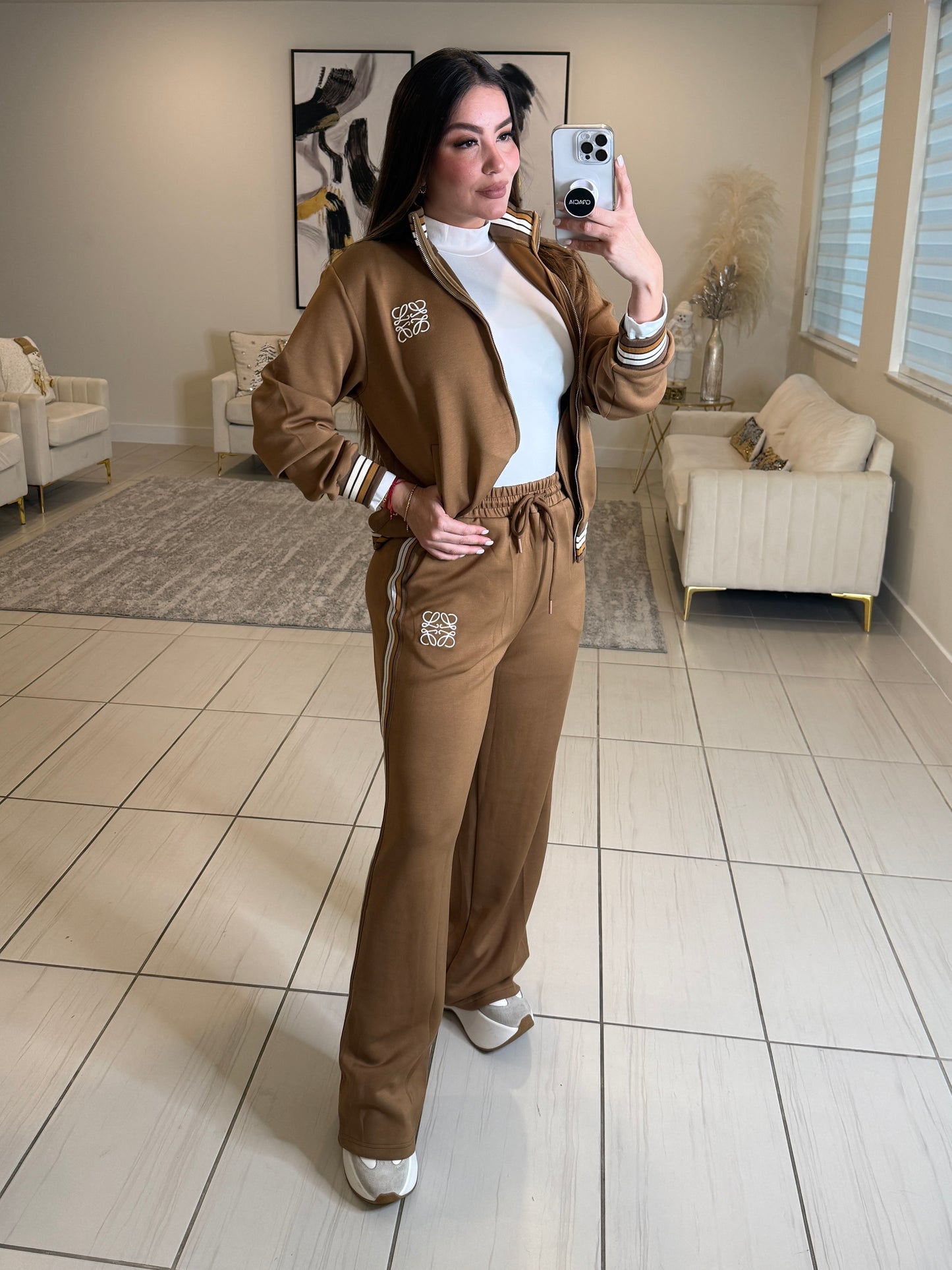 Iconic Muse Mocha Pant Set