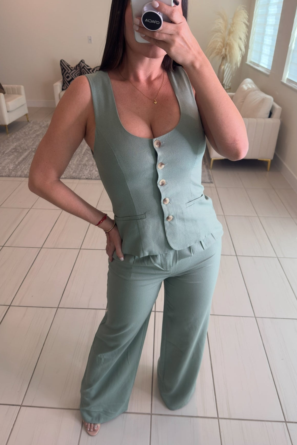 Essence Chic Linen Green Pants Set