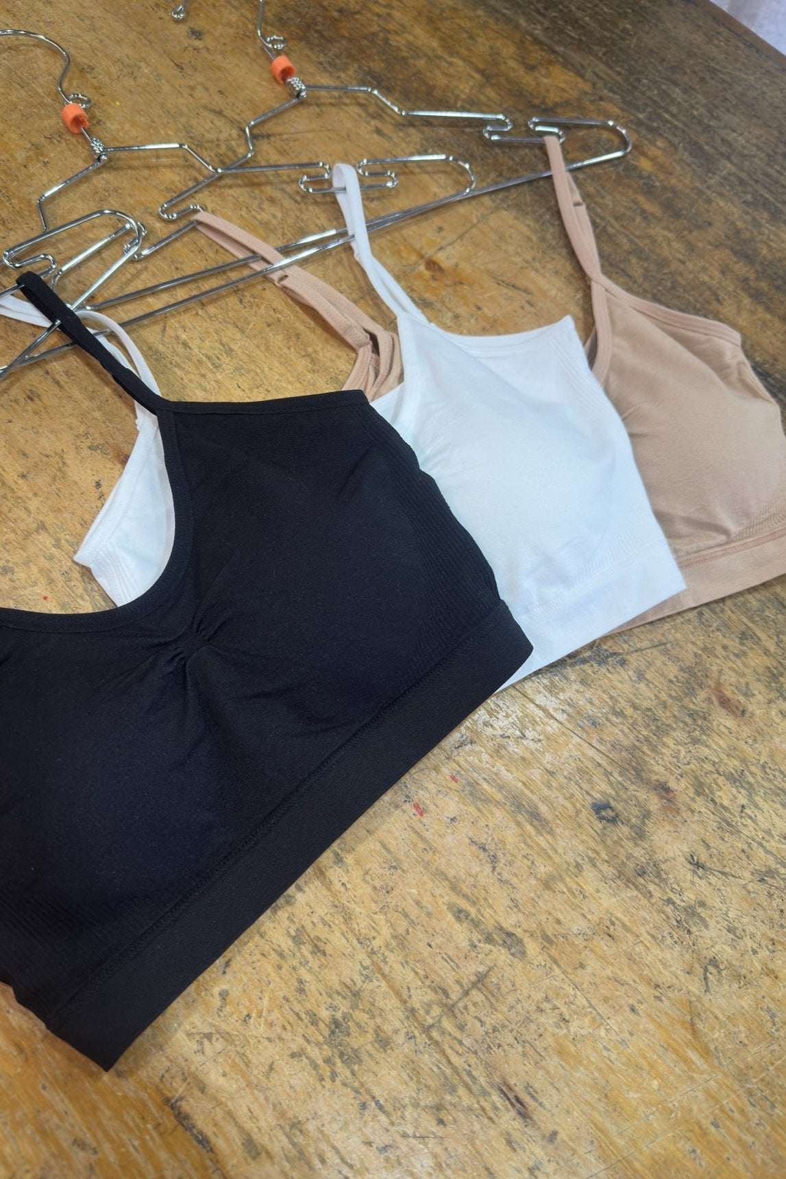 Complement Basic Top