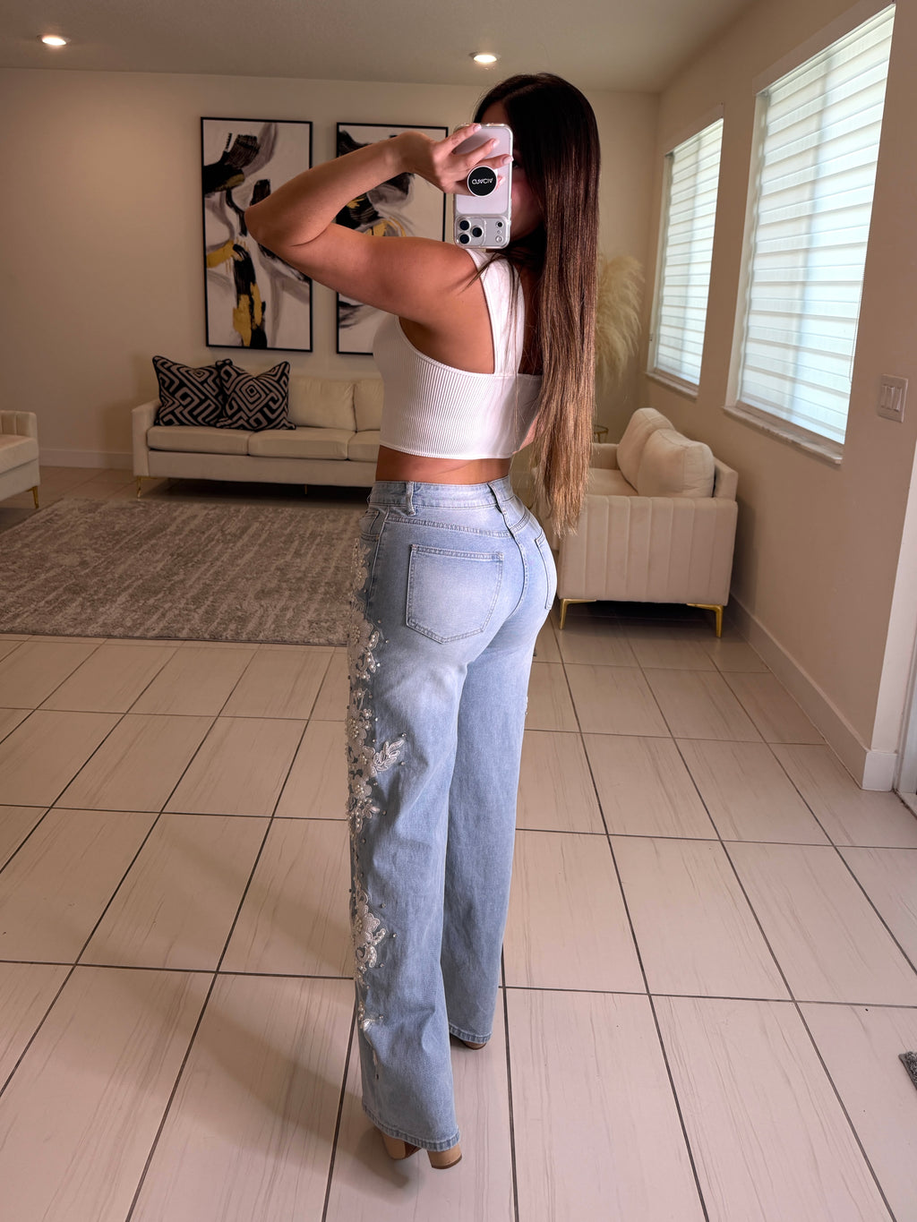 Happy Girl Era White Basic Top