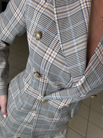 Elite Standard Plaid Short Set