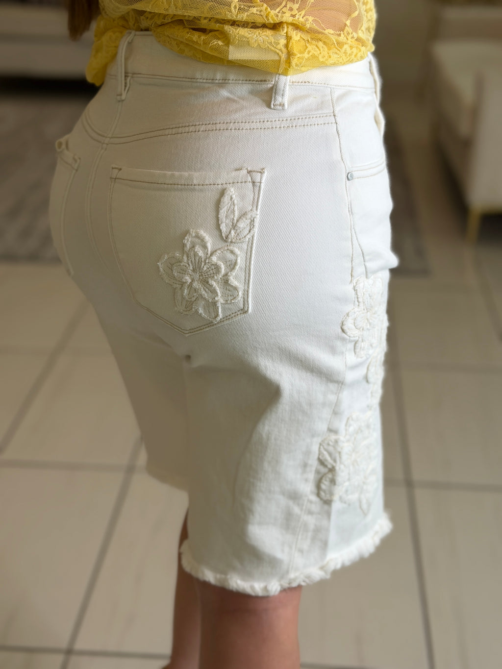 Spring Embroidery White Denim Shorts