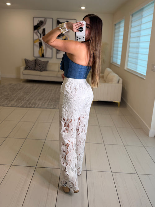Solscite Petal Crochet White Pants