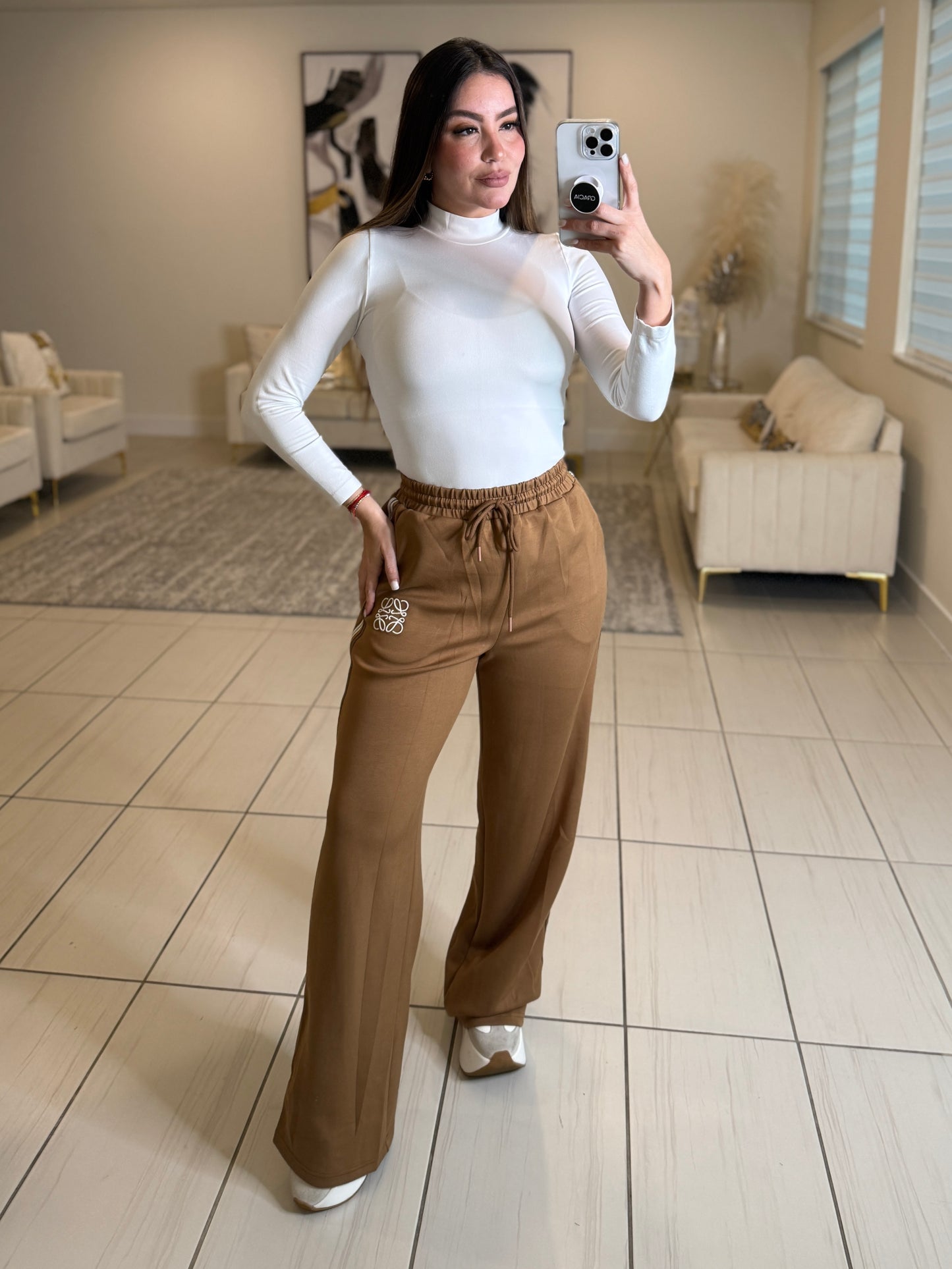 Iconic Muse Mocha Pant Set