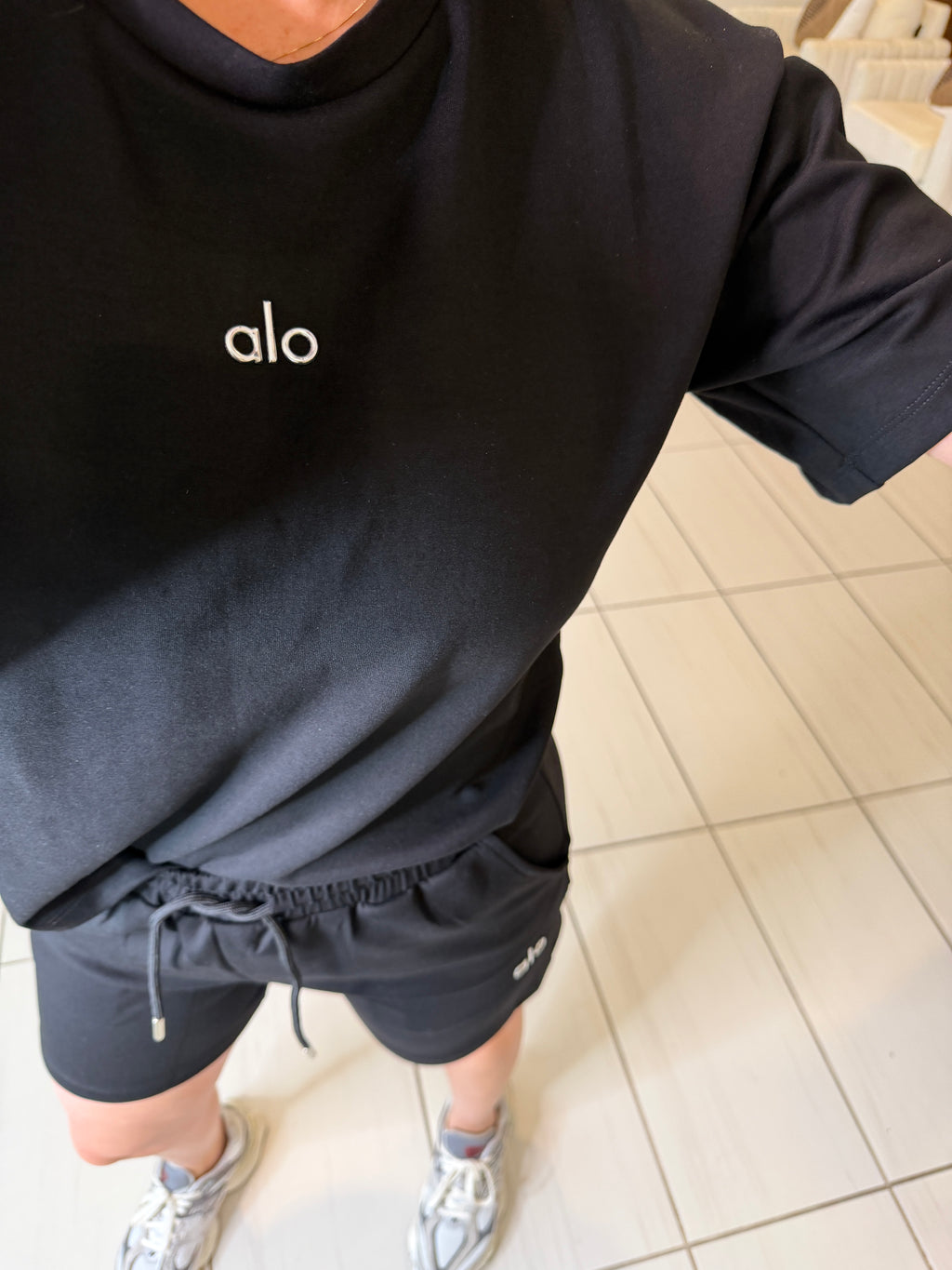 Iconic Accolade Halo Black Short Set