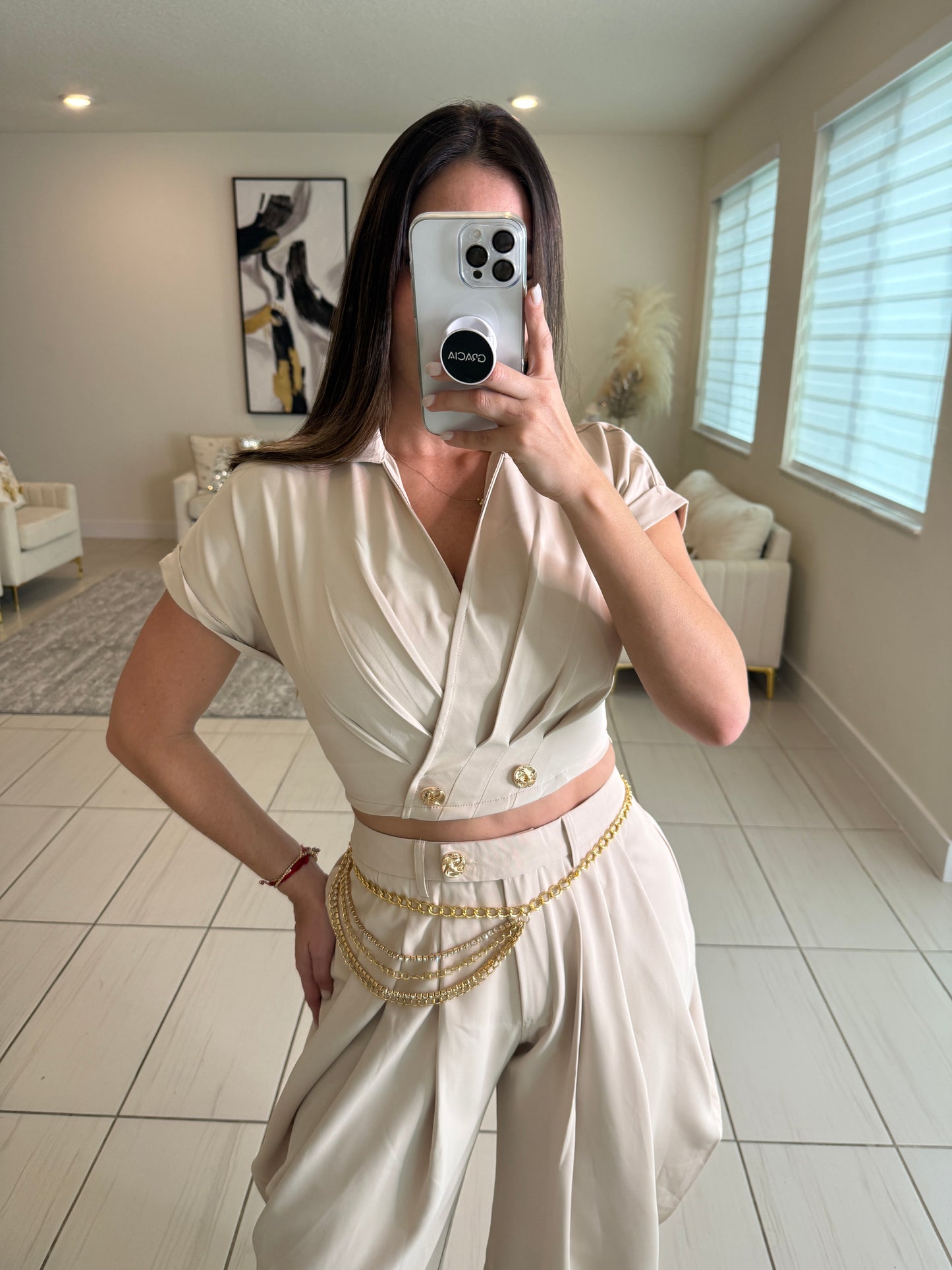 Parallel Balloon Beige Pant Set