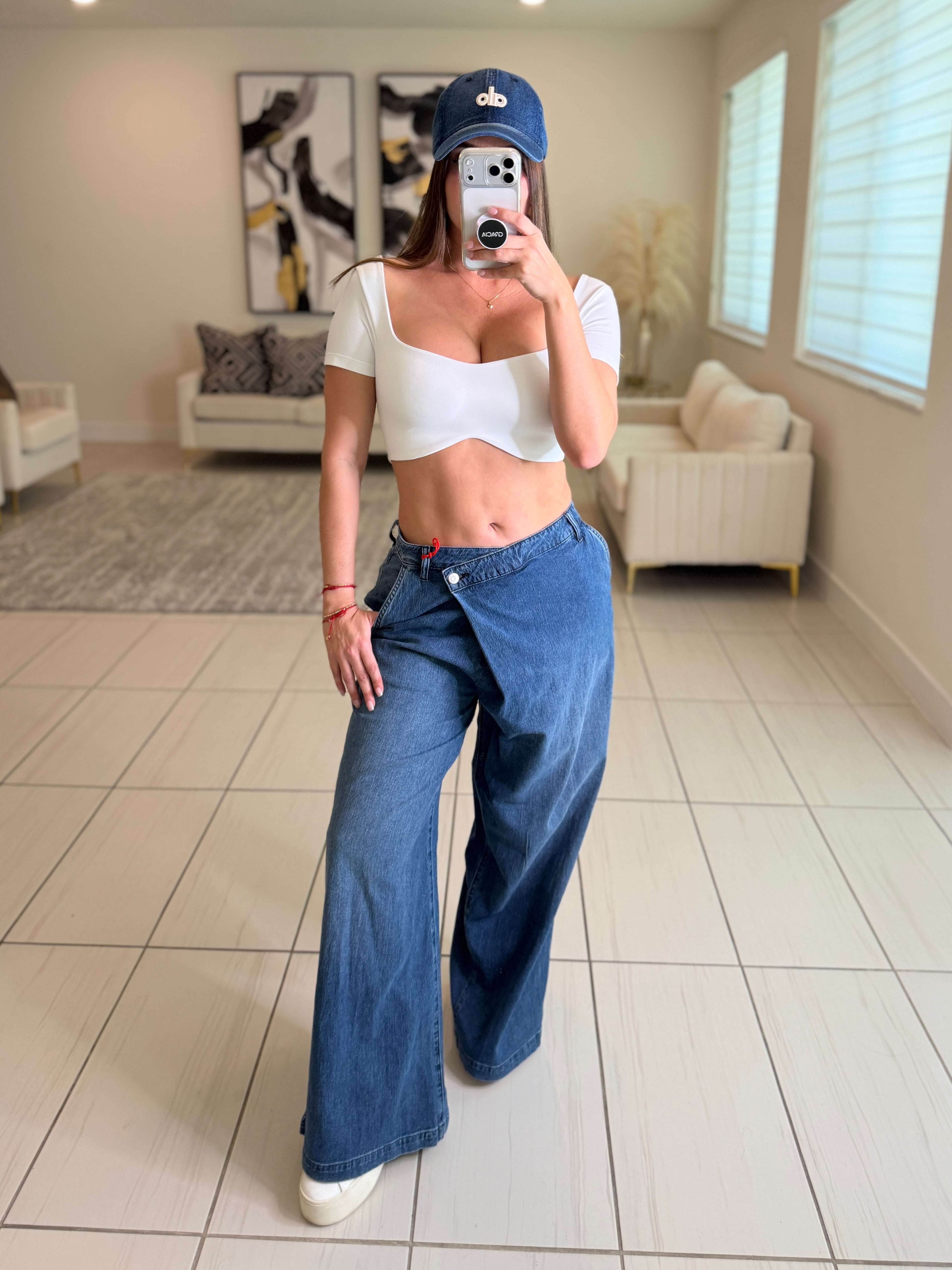 Essence Basic White Top