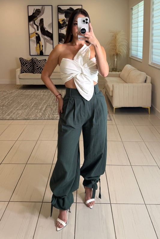 Gravity Flow Balloon Green Pants