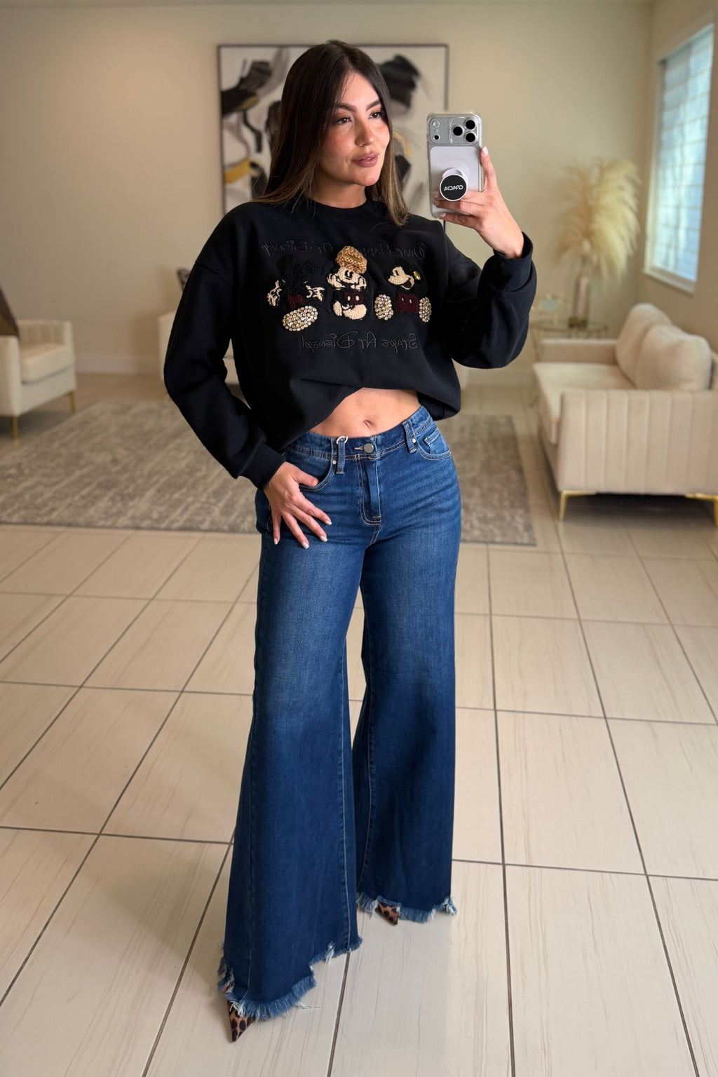 Discreet Ripped Blue Denim Pants