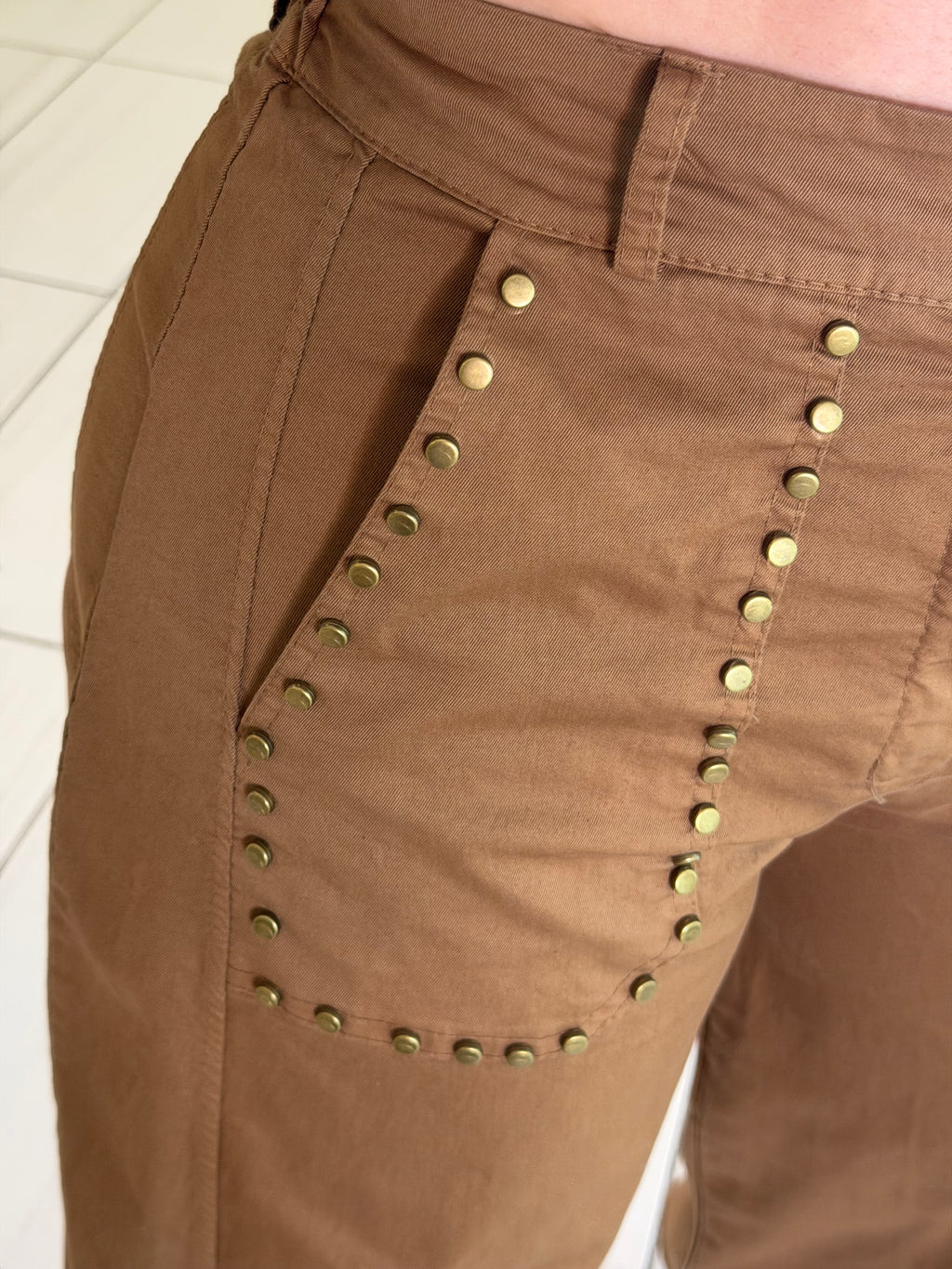 Studs Mocha Barrel Pants