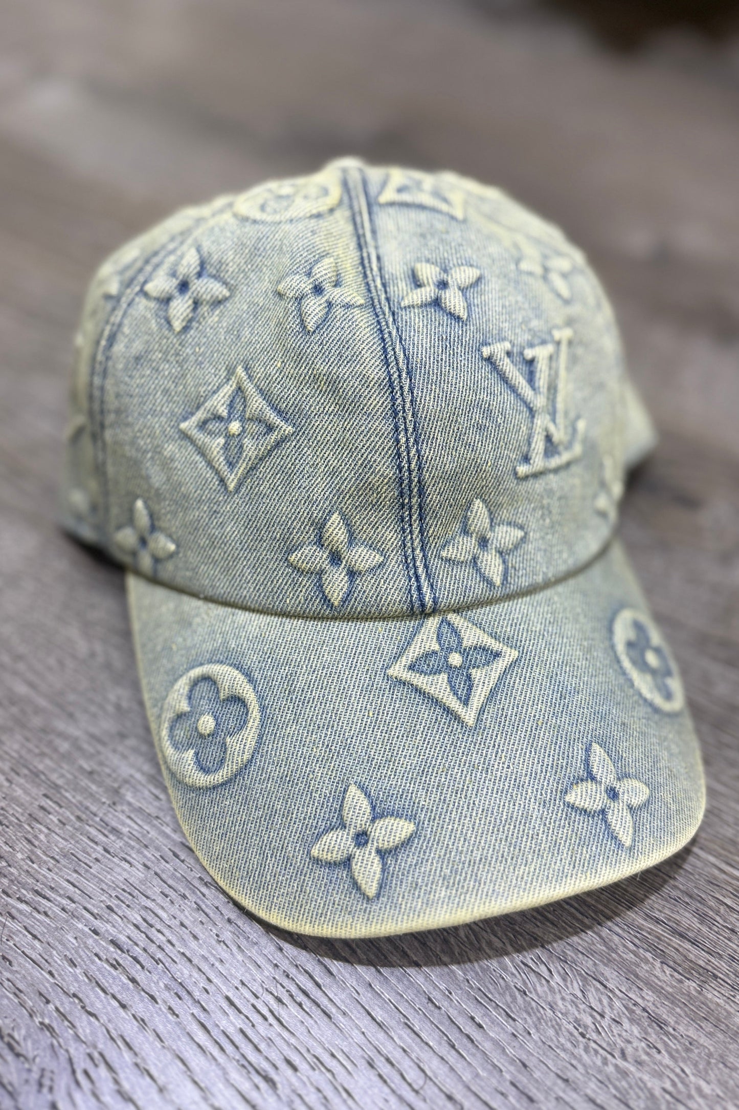 Iconic Light Blue Denim Cap (Pre-Orden)