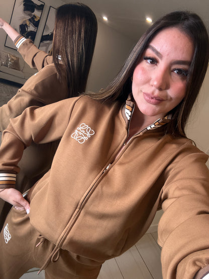 Iconic Muse Mocha Pant Set