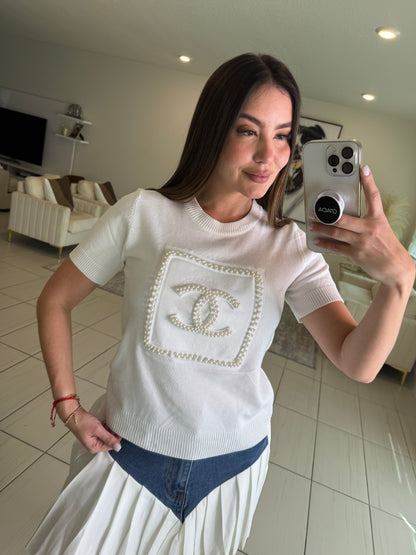 Iconic Pearls Knit Off White Top