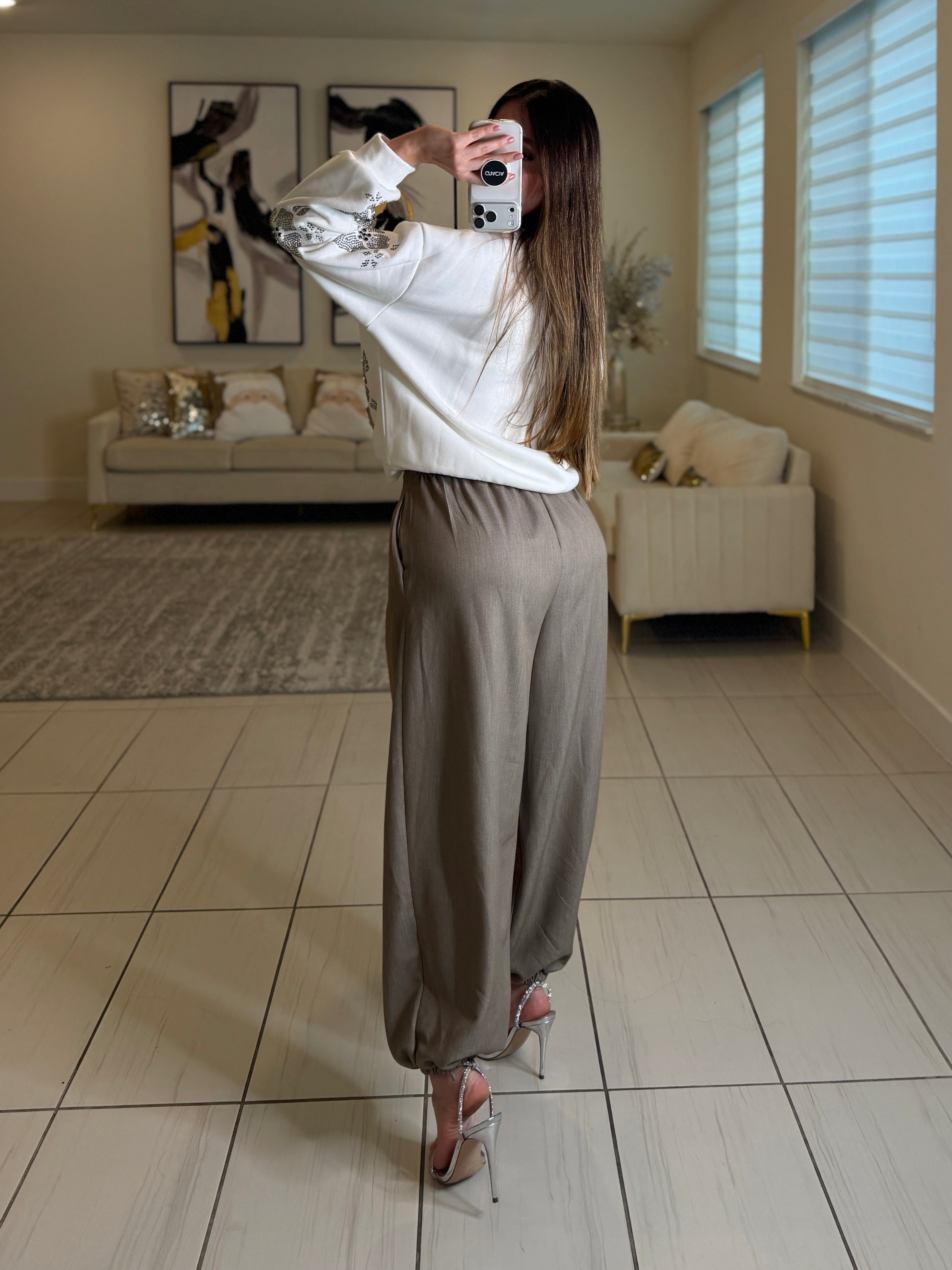 Blosoom Rhinestones White Sweater