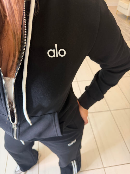 Iconic Stripes Halo Black Pant Set