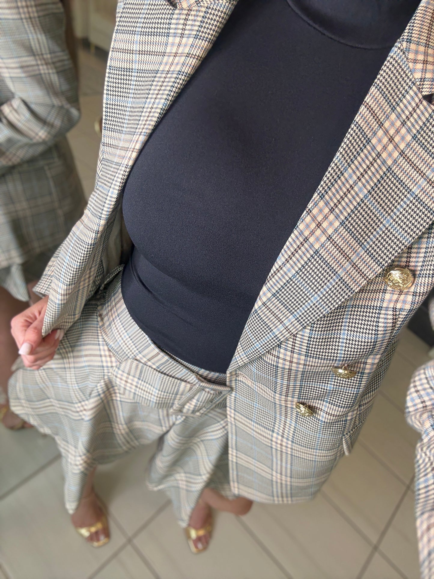 Elite Standard Plaid Short Set