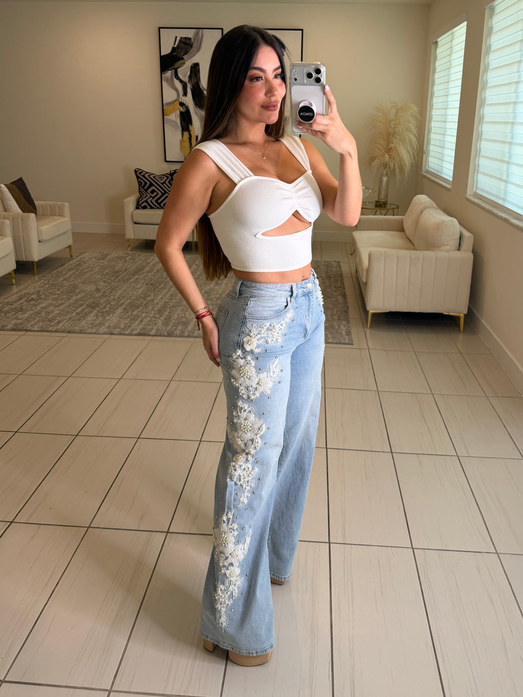 Happy Girl Era White Basic Top