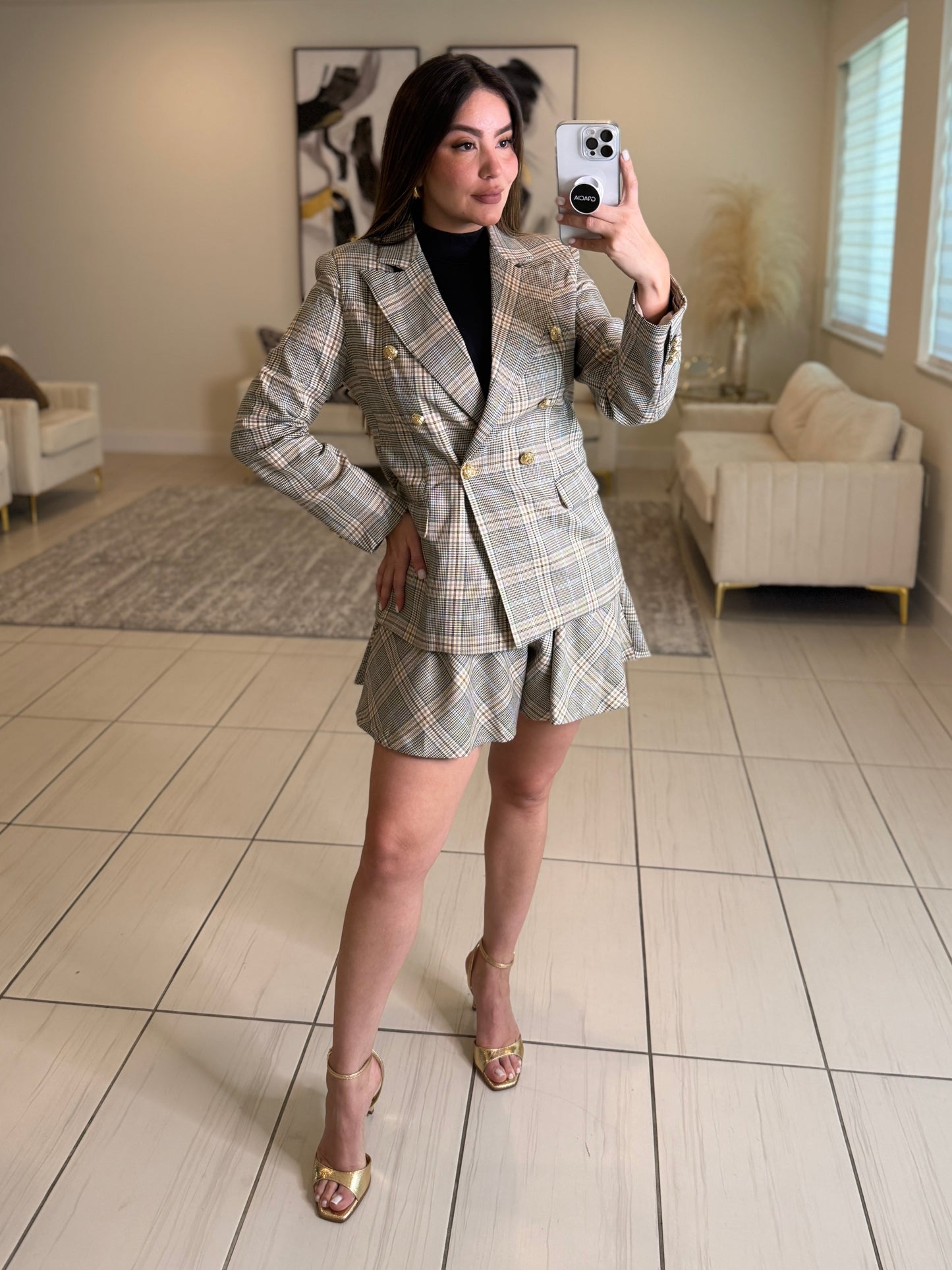 Elite Standard Plaid Short Set