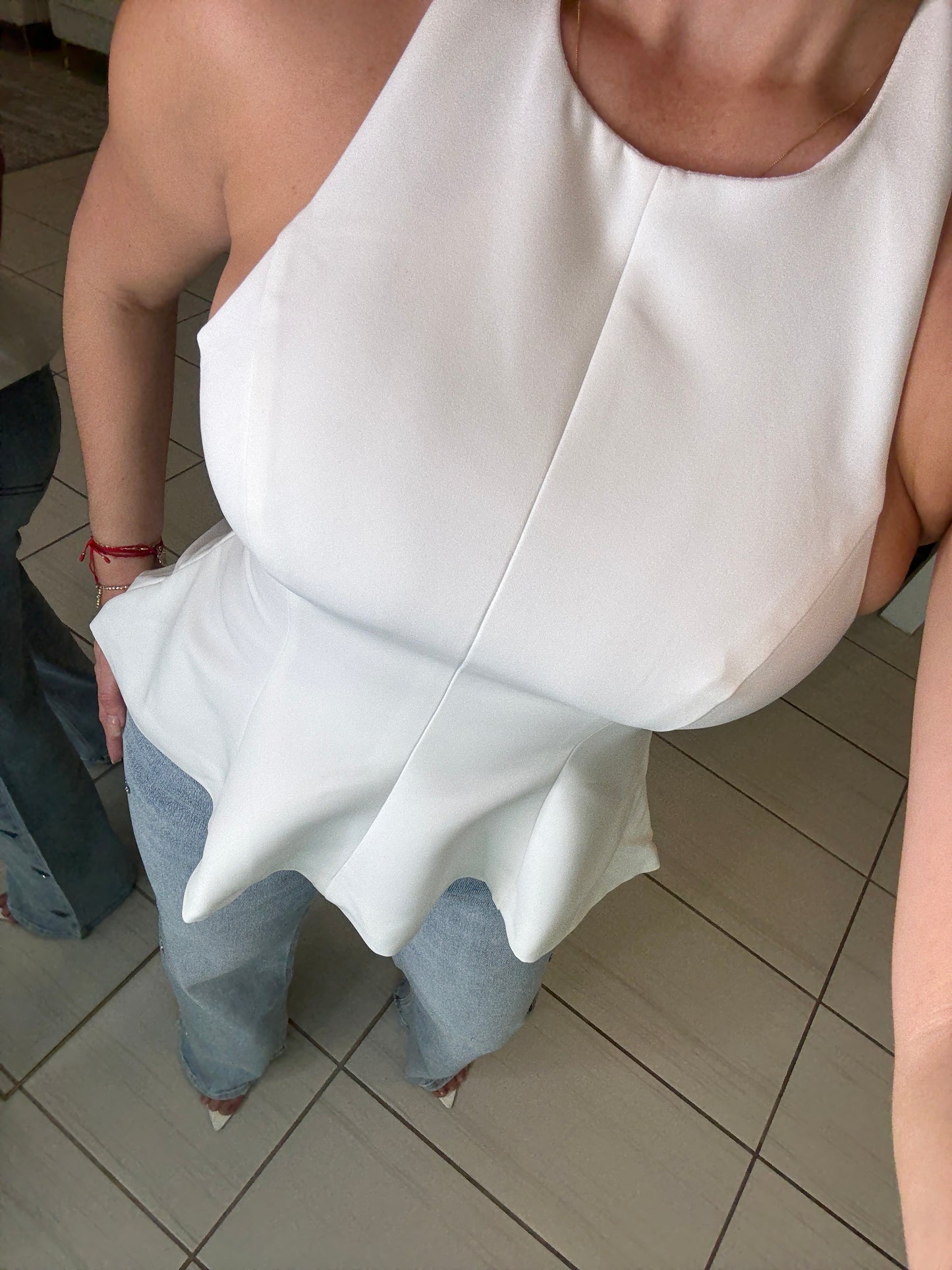 Refined Structure White Top