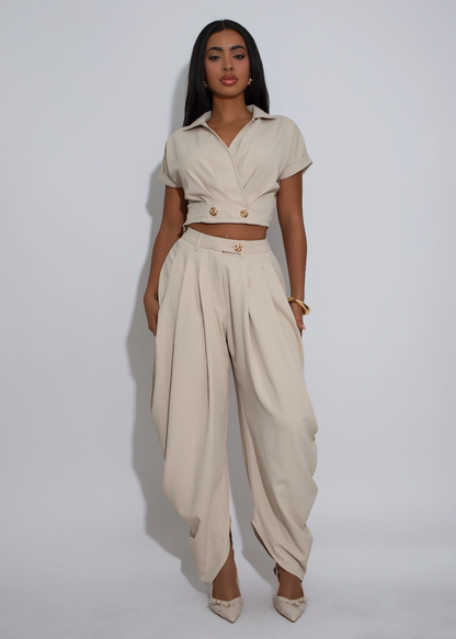 Parallel Balloon Beige Pant Set