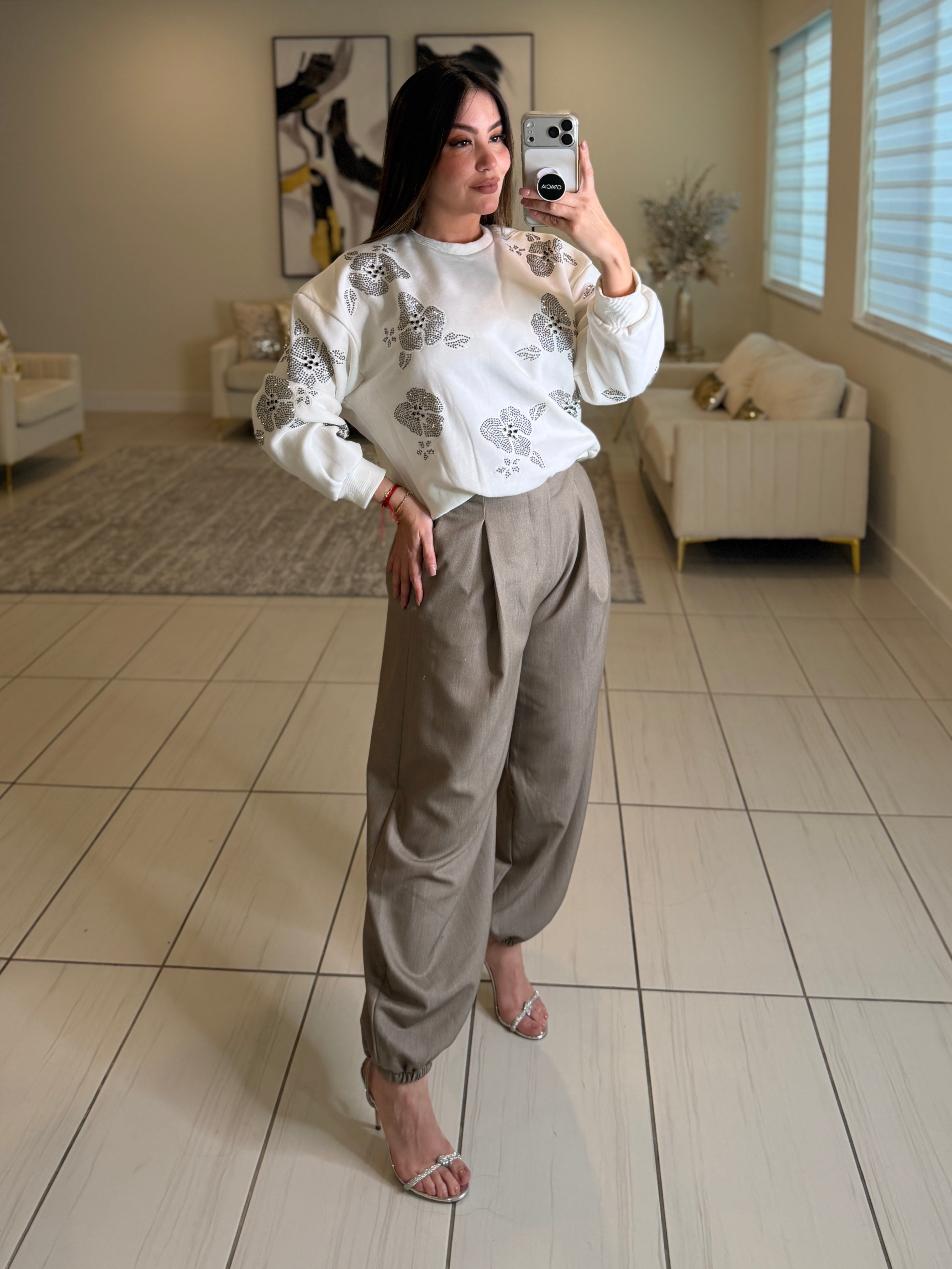 Blosoom Rhinestones White Sweater