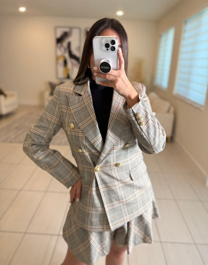 Elite Standard Plaid Short Set