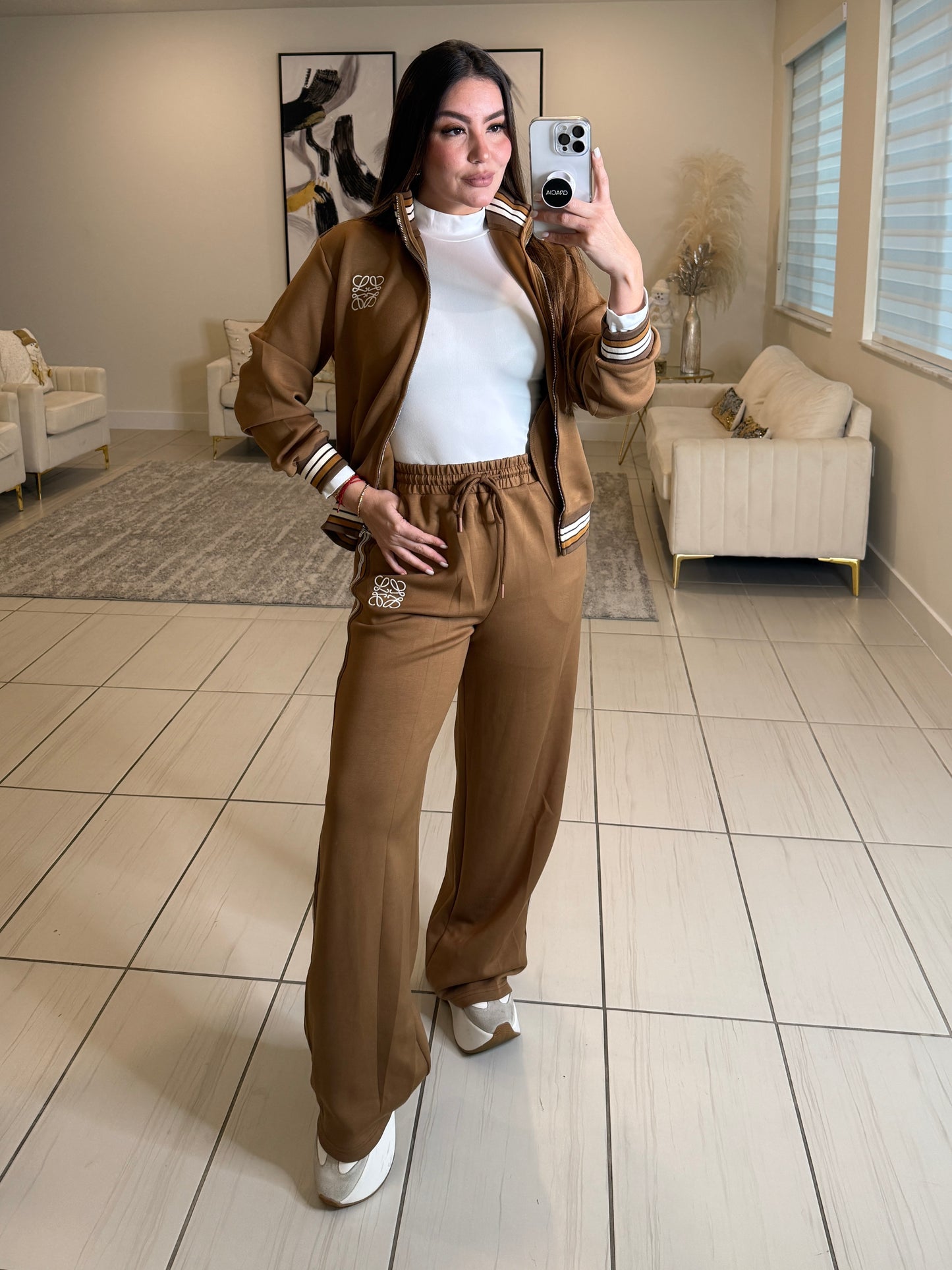 Iconic Muse Mocha Pant Set