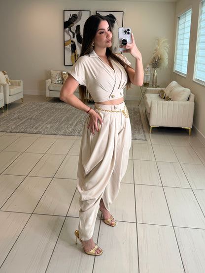 Parallel Balloon Beige Pant Set