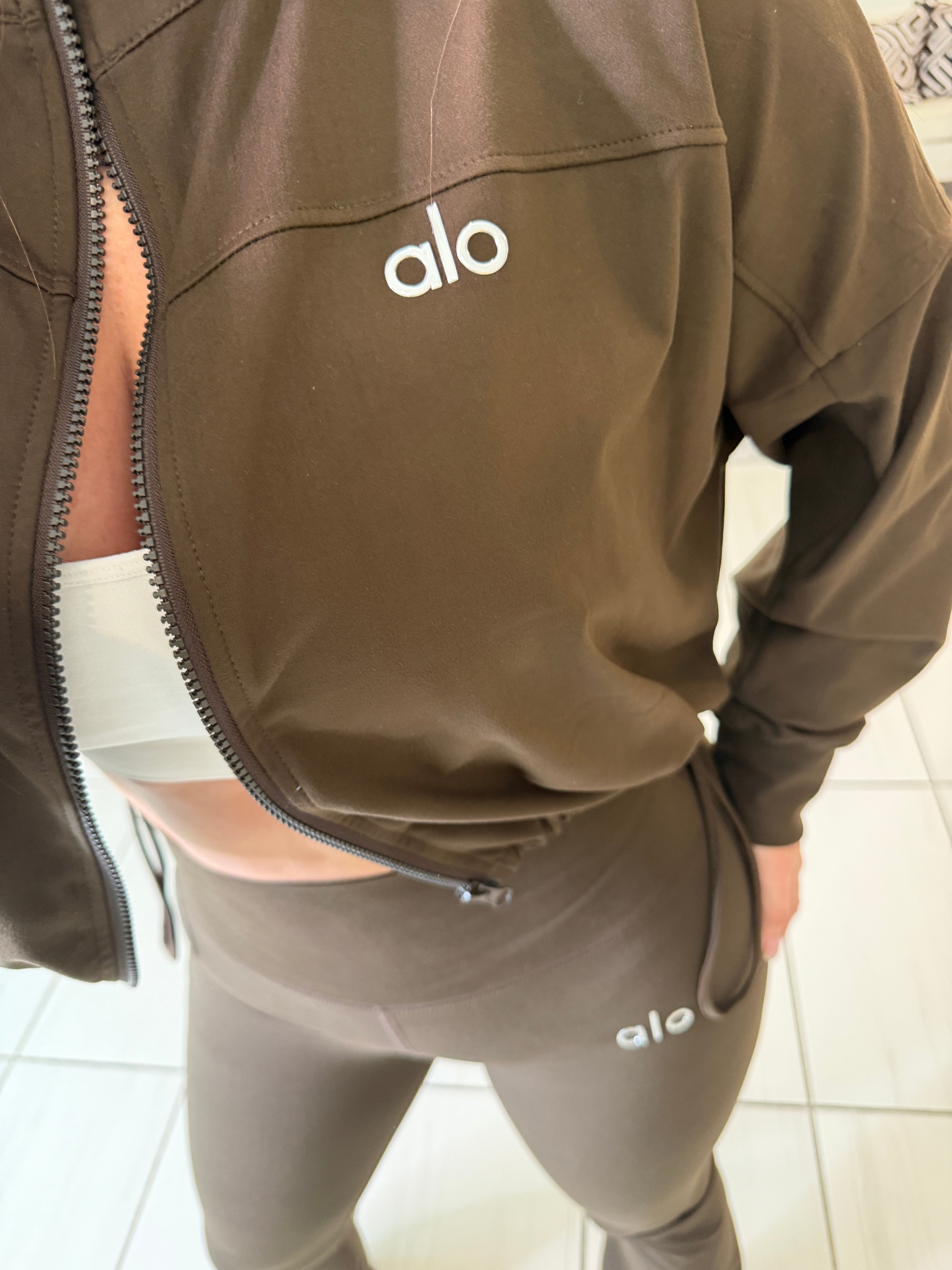 Softsculpt Halo Brown Pants Set