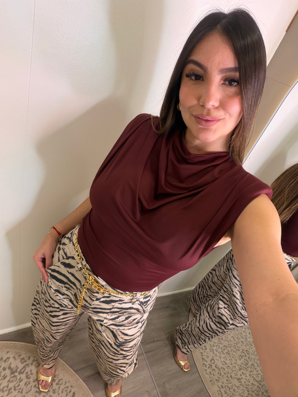 Sculpted Ease Wine Top