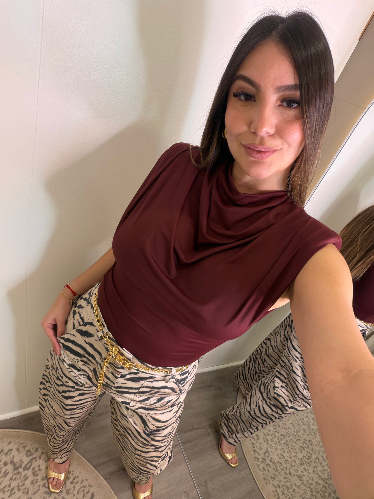 Sculpted Ease Wine Top