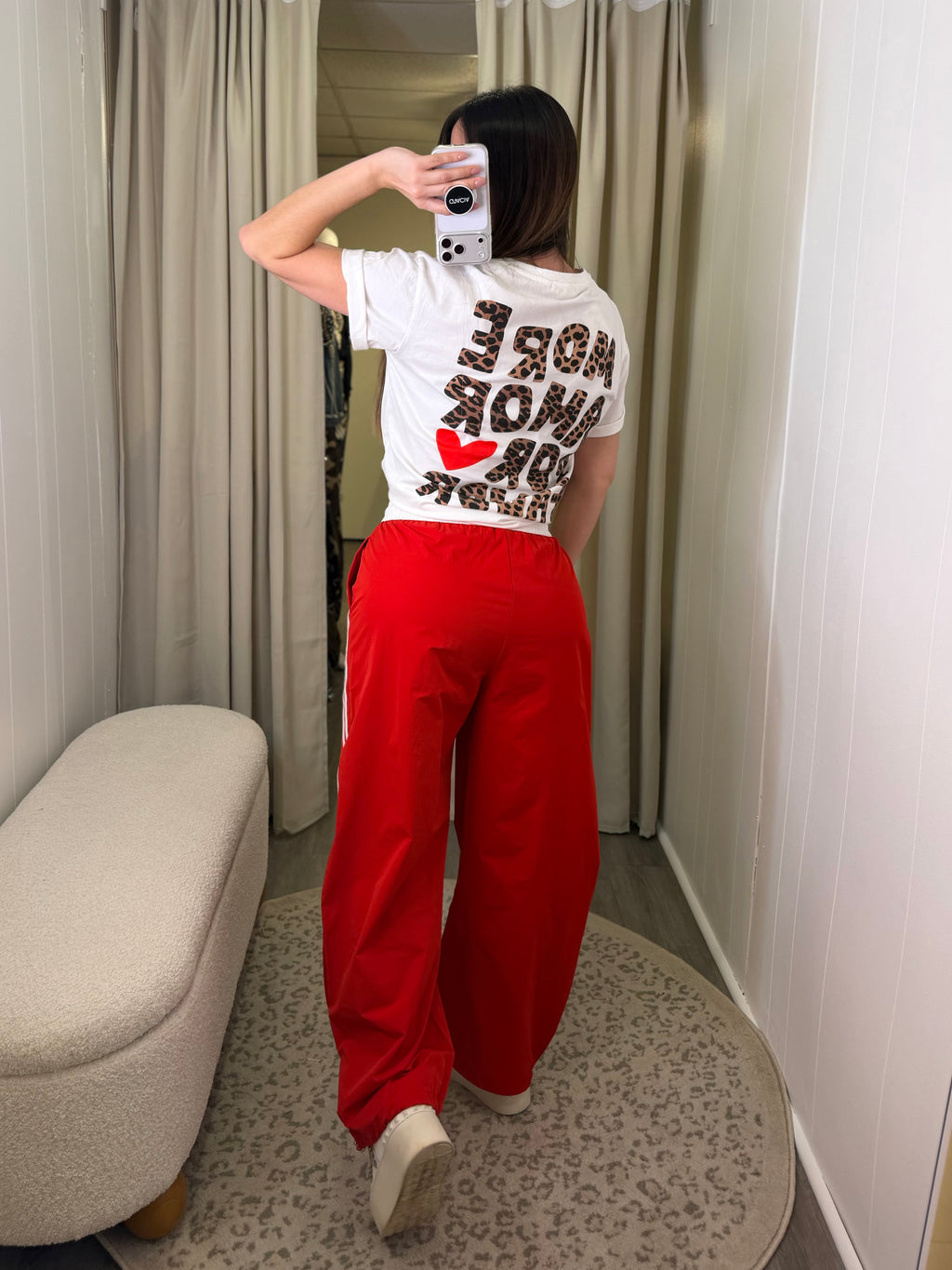 More Amor Por Favor White Tshirt